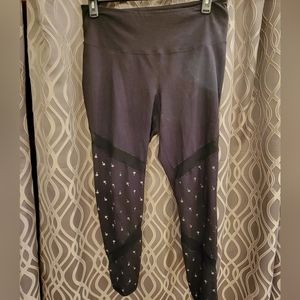Old Navy Active High Waist leggings. Size XL.